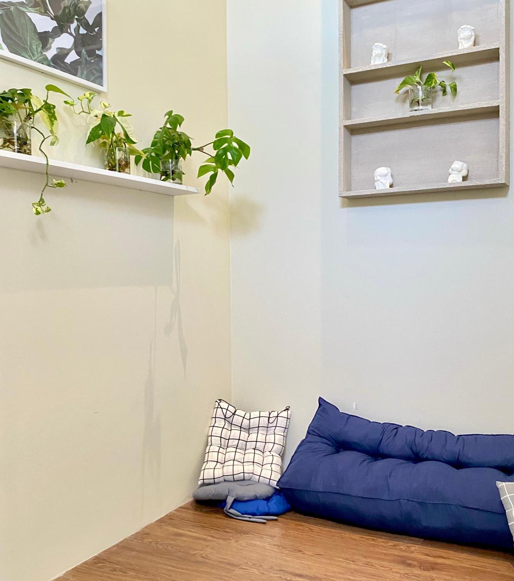 Kos Awany Coliving Albergue Yakarta Exterior foto